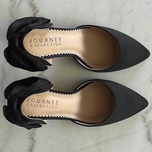 NWT Journee Women’s Tanzi Pointed Toe Mid-Heel Evening Pump Size 8.5. - Picture 8 of 11